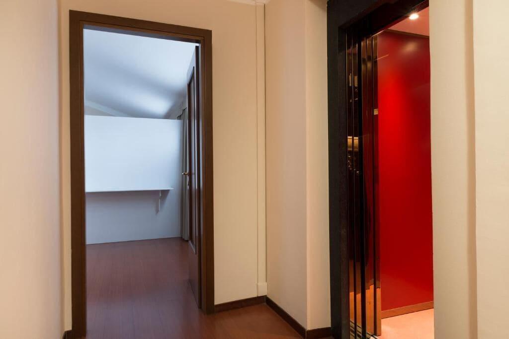 Tourist Hotel